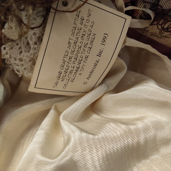 1993 Vintage Collectible Laura Farnam 'Ambrosia'Doll - Picture 3 of 5